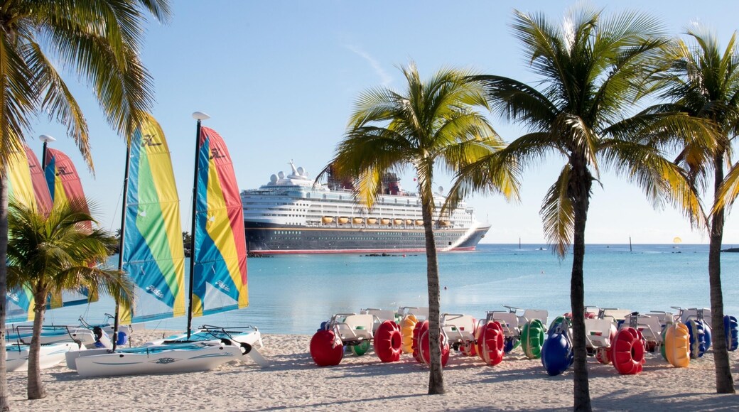 Well maintained beach resort by #disney #cruise #beach #familyfun #disneywonder #bahamas