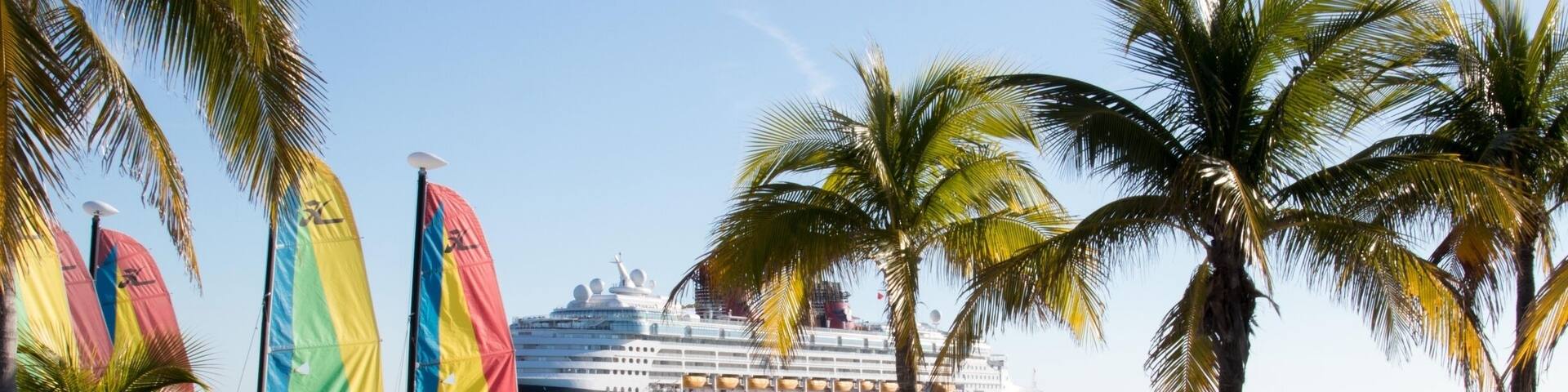 Well maintained beach resort by #disney #cruise #beach #familyfun #disneywonder #bahamas