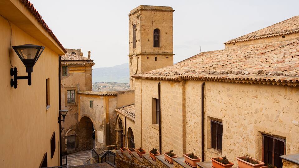 San Leone Basilica, Assoro