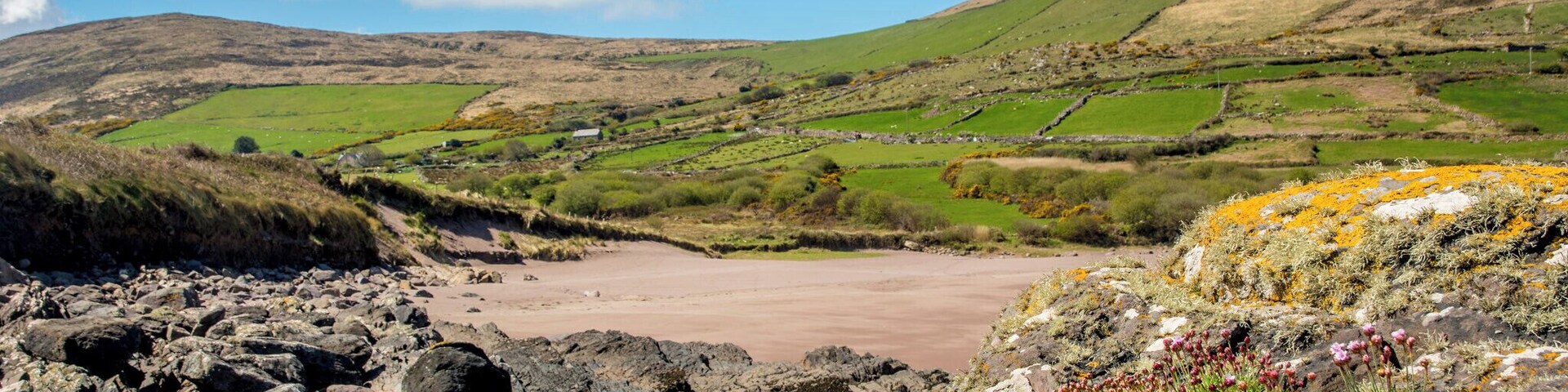 Drimnahoon, Brandon Co Kerry. Isolated beach seldom walked on by anybody. Eveybody looks down on it but inacessable.