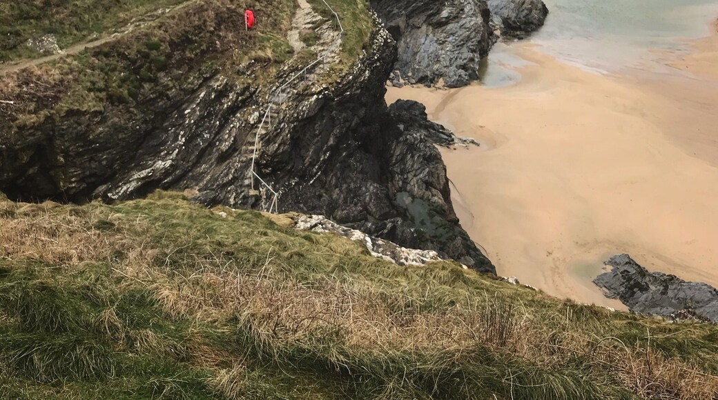 A walk along the cliffs from Crantock to Poly Joke beach and then a welcome meal in the Bowgie Inn.