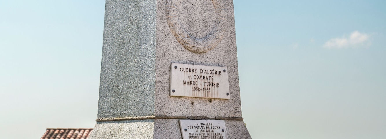 English: Verfeil, Haute-Garonne, France - the War memorial.