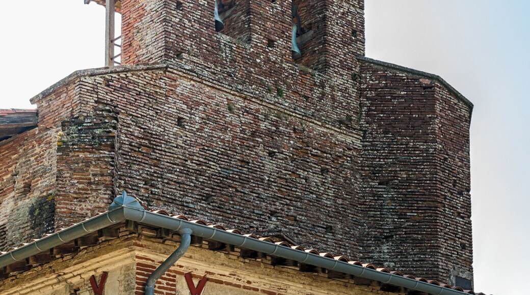 This building is inscrit au titre des Monuments Historiques. It is indexed in the Base Mérimée, a database of architectural heritage maintained by the French Ministry of Culture, under the reference PA00094656 .