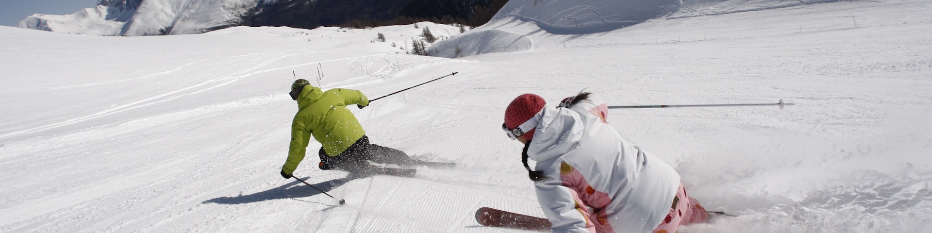 Aix-en-Provence que inclui neve e esqui na neve assim como um pequeno grupo de pessoas