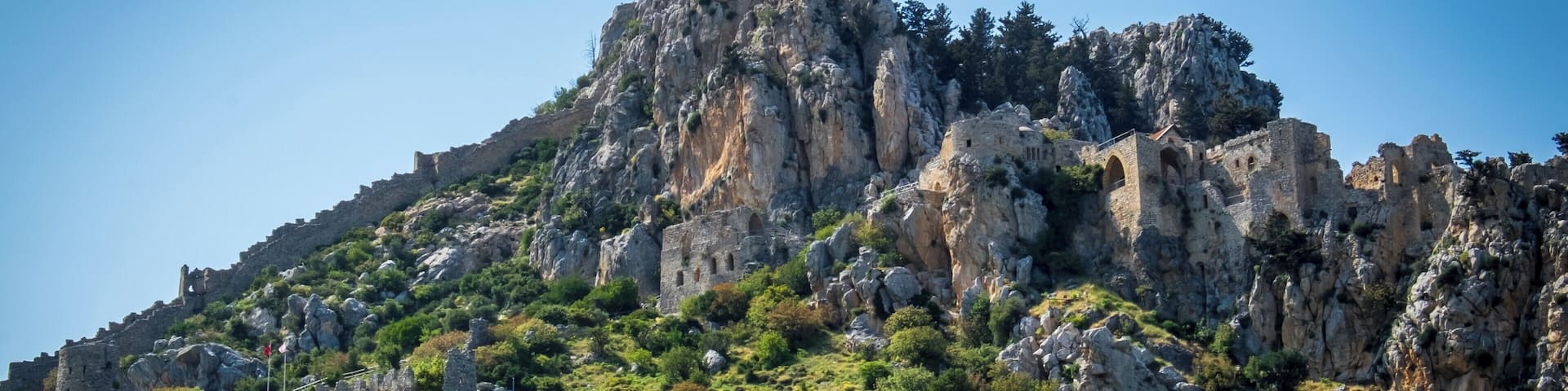 The magnificent Saint Hilarion #castle in the #mountain range of Kyrenia
#details
