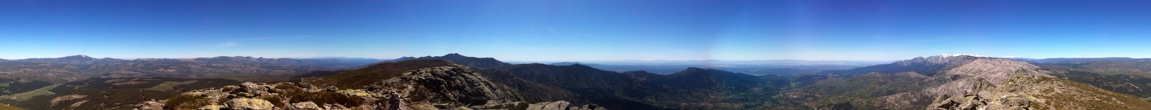 Panoramica desde el peñon del Torozo.