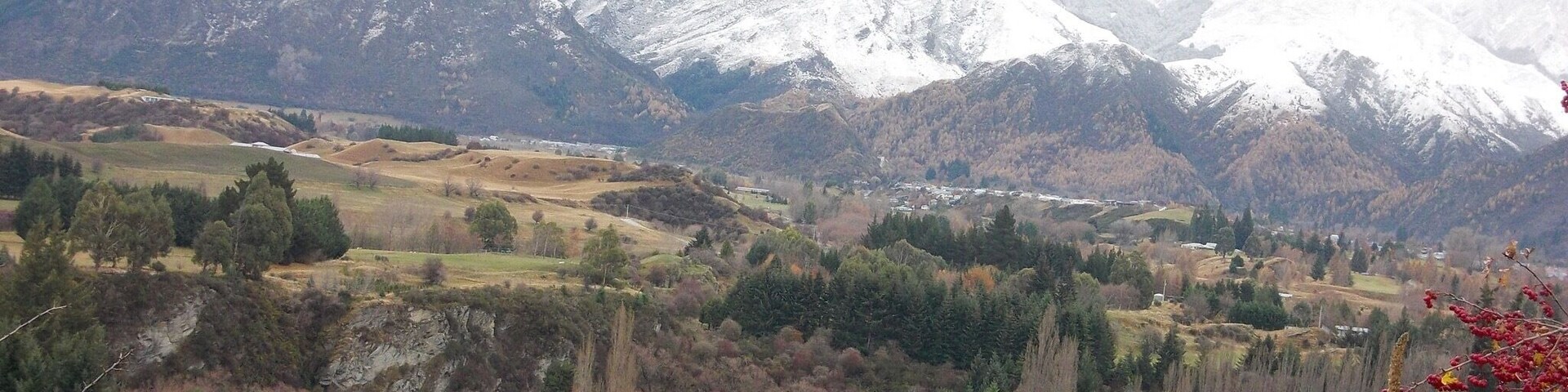 Taking Crowd range road to Wanaka... No winter tires. Fun time!