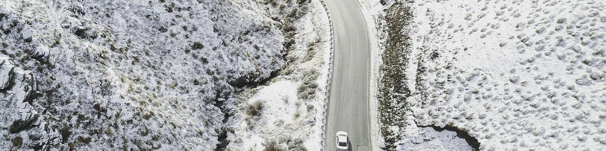 I love Crown Range when its snowing 😍❄🚗