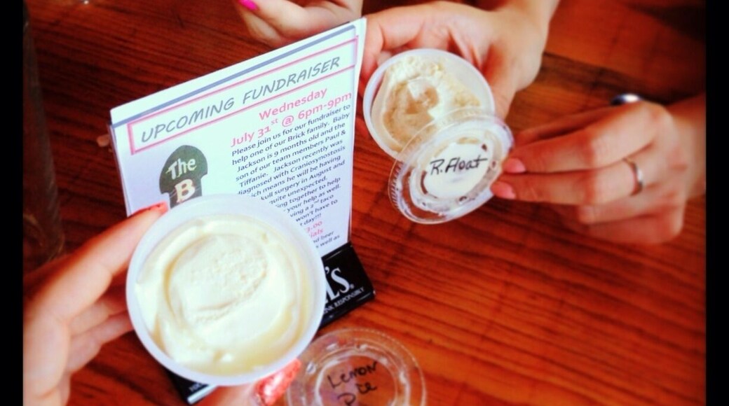 The Brick Saloon's specialty are pudding shots. Heavenly little whipped fluffy tasty shots with flavored liquor. Try the Root Beer.
After a long day of exhaustively and unsuccessfully searching for open camping, we were about to throw in the towel when we decided to stop at The Brick for lunch and a much needed beer. This place is full if local charm and small town hospitality. Our server, Amy, greeted us with a big smile and after hearing our woes gave us tons of helpful information and even set us up with a friend of hers who had some land we could camp on.
Along with the charming atmosphere the onion rings are killer and I love the locally brewed Brookside Pale Lager.