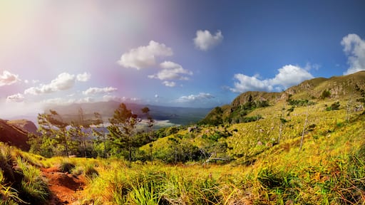Paisaje panoramico atardecer en cerro chame Panamá