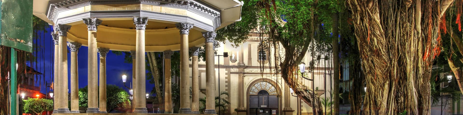 Plaza Santa Ana, Panama Casco Viejo