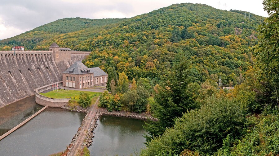 Die monumentale Ederseetalsperre in Nordhessen