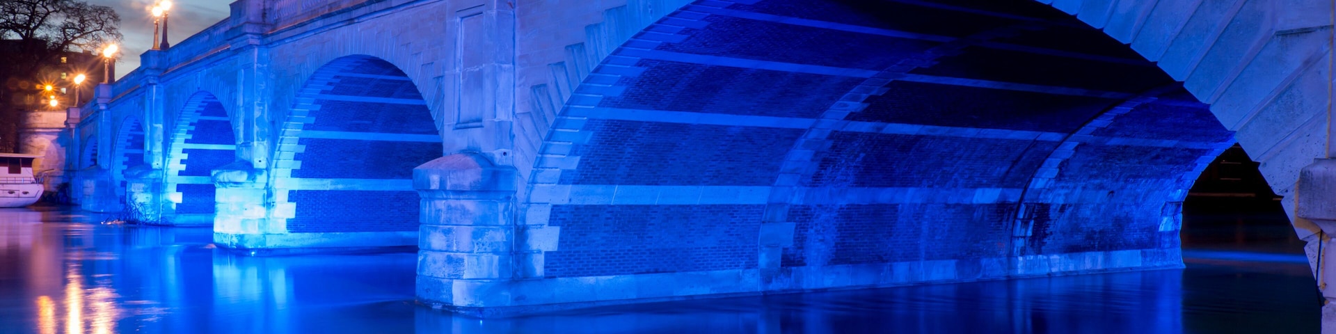 Europe, UK, England, Surrey, Kingston upon Thames, dusk riverside bridge