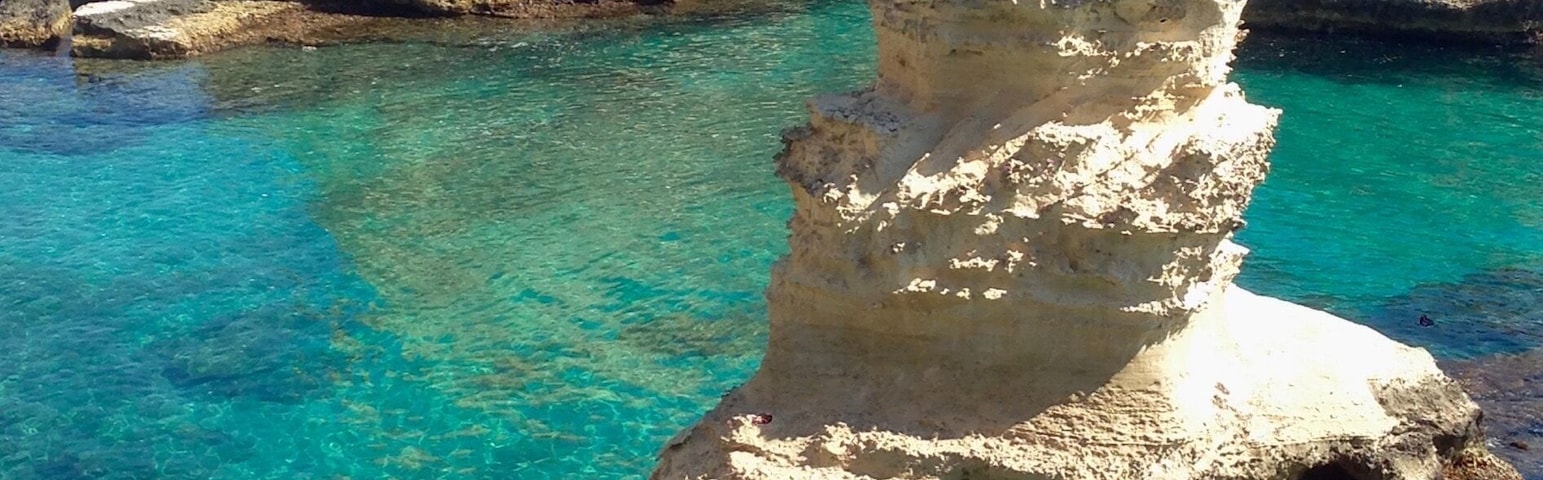 I faraglioni di Sant'Andrea, Puglia
