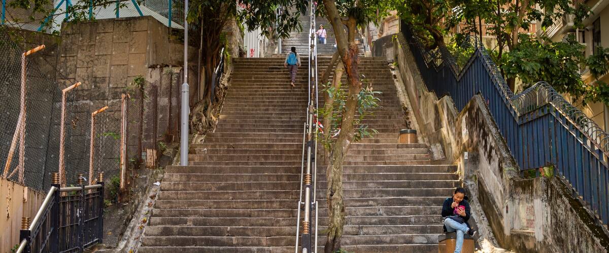 Ladder Street showing street scenes
