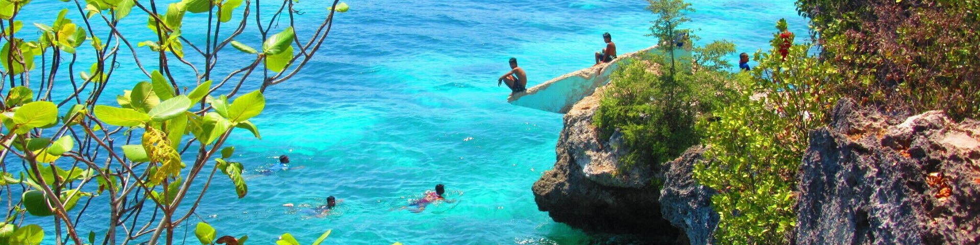 Cliff dive into the #blue waters at this jumping point in Salagdoong Beach in Siquijor, Philippines.