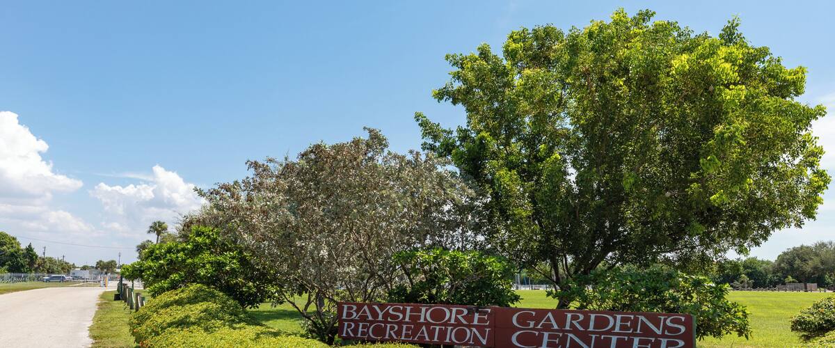 Sarasota_BayshoreGardens_553248623282278434-2