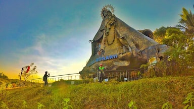 Our Lady Regina Rosarii