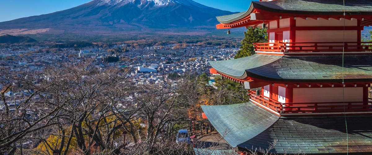 PCET3E Snow-capped Mount Fuji (Fujisan, ???) and Chureito Pagoda (???) during the fall season at Arakura Yama Sengen-koen Park, Fujiyoshida, Chubu Region, Ja