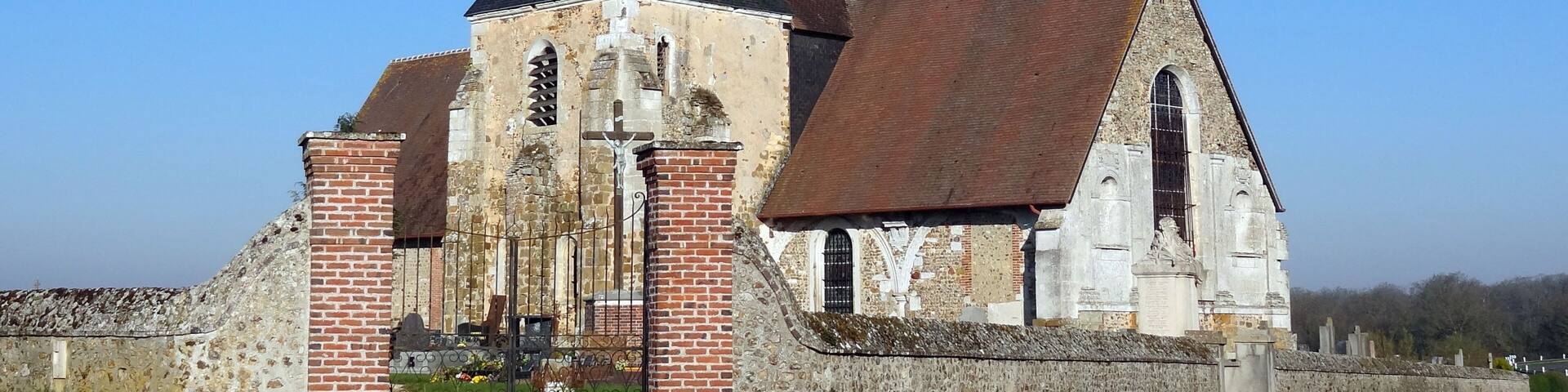 Eglise Saint Martin, entrée et cimetière.