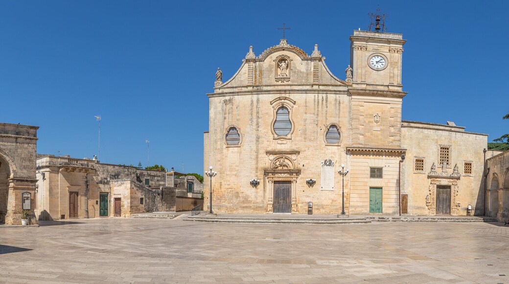 Piazza San Giorgio, plus belle place de la Grecia Salentina, à Melpignano, dans les Pouilles, Italie