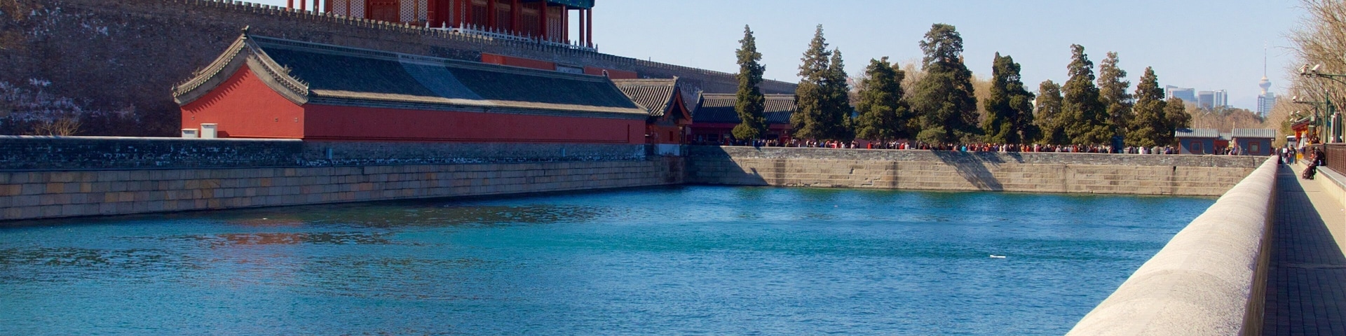 Houhai Lake ์ด ํฌํจ ํธ์ ๋๋ ์ ๊ณผ ๋ฌธํ์ ์ฐ ์์
