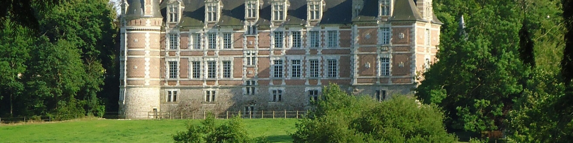 Facade Nord du Chateau de Chambray - Gouville - Eure (27)