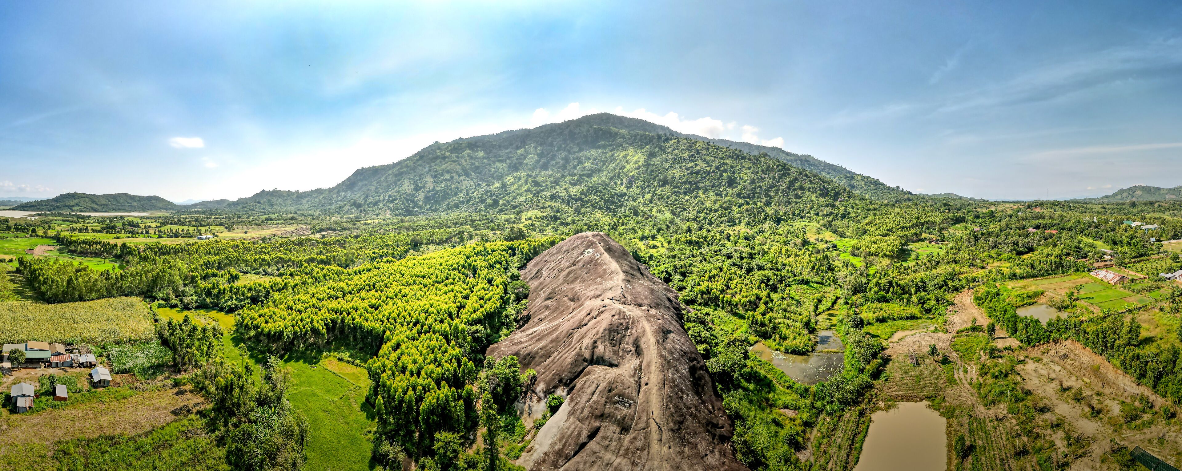 Mother Elephant Stone in Chu Yang Sin mountain range, Dak Lak province, Vietnam-A giant rock shaped like an elephant, so people here call: "rock mother elephant ".