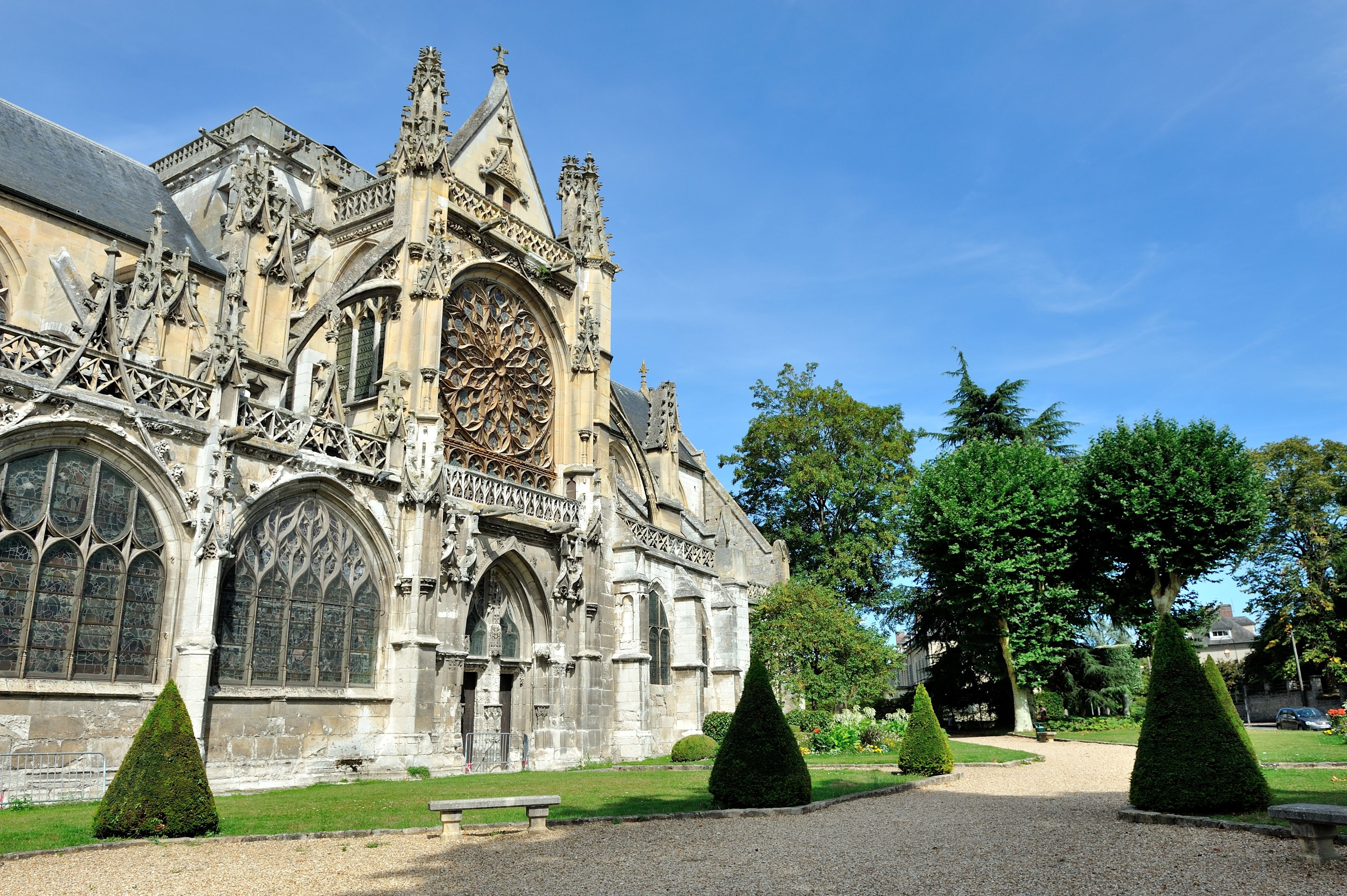 La cattedrale di Notre Dame a Les Andelys, Normandia, Francia