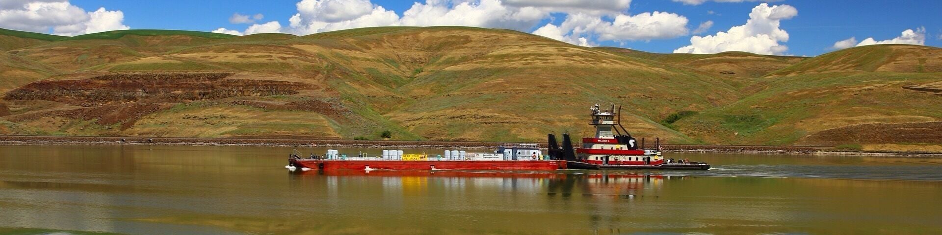 Barge on the snake River just before going through the locks at Little Goose Damb