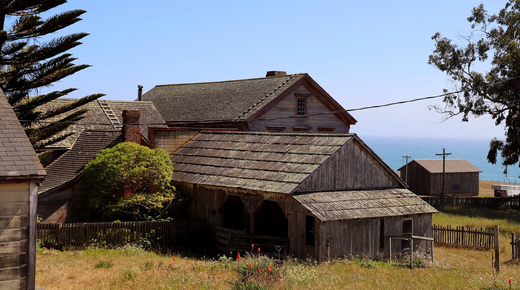 Stewart's Point Barn