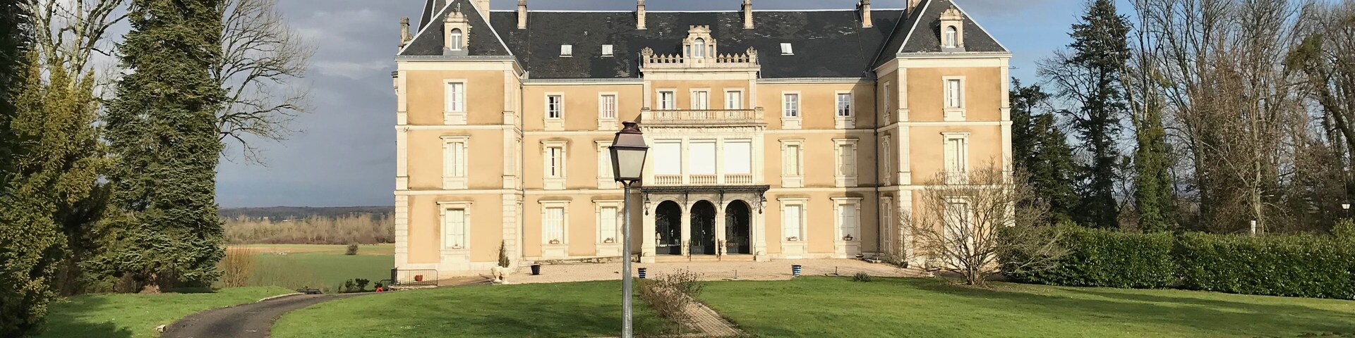 Château de Clervans à Chamblay (Jura, France) en janvier 2018.