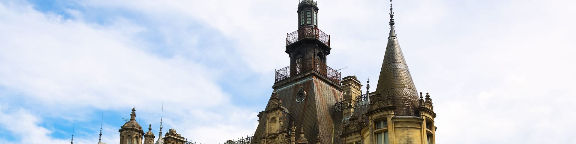 Montrejeau castle of Valmirande