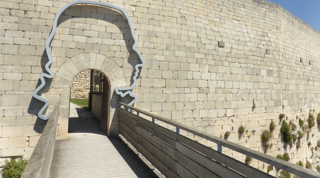 This building is indexed in the Base Mérimée, a database of architectural heritage maintained by the French Ministry of Culture, under the reference PA00082229 .