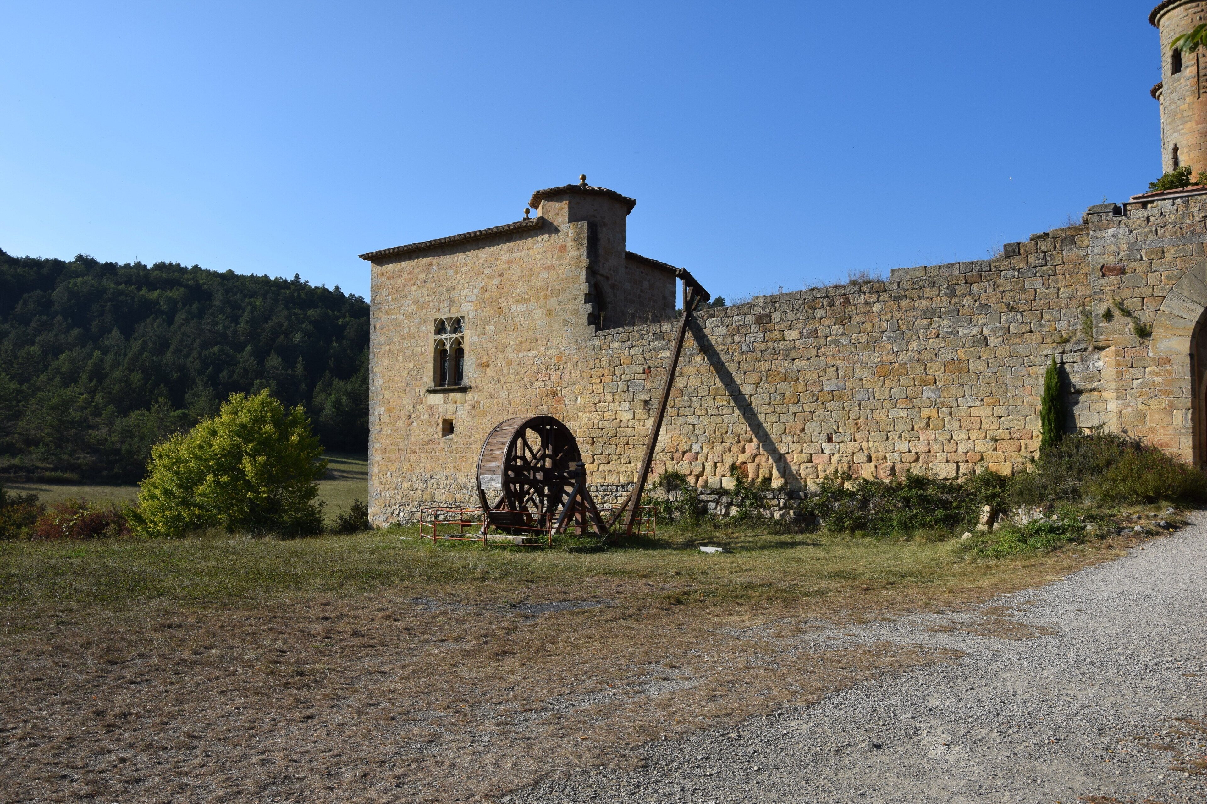 This building is indexed in the Base Mérimée, a database of architectural heritage maintained by the French Ministry of Culture, under the reference PA00102539 .