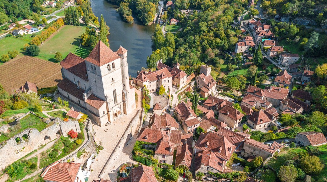 aerial view of saint cirq lapopie town, france