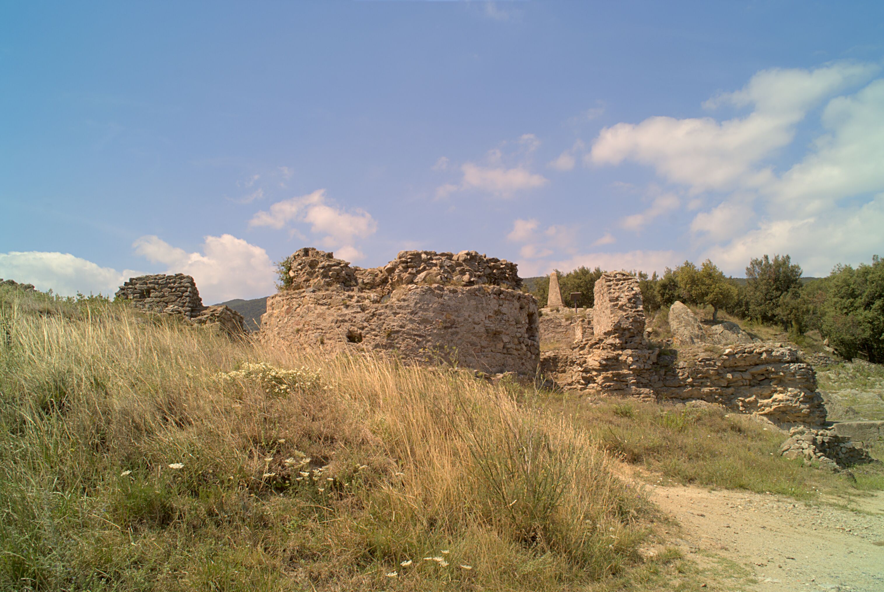 This building is classé au titre des Monuments Historiques. It is indexed in the Base Mérimée, a database of architectural heritage maintained by the French Ministry of Culture, under the reference PA66000022 .