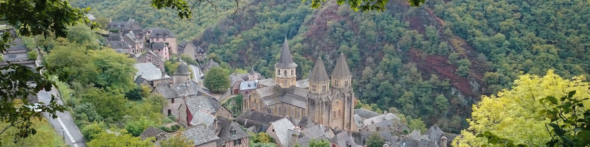 Vue plongeante du village de Conque - Ardèche 12