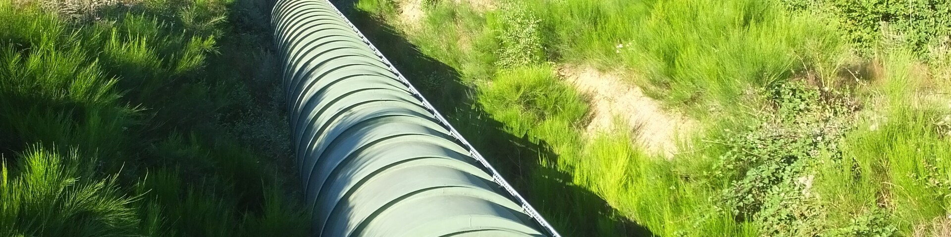 Description=The Alrance hydroelectric power station discharges into the head of the Lac de Villefranche-de-Panat, Aveyron, France which was built between 1949 and 1952 on the Alrance (river). Waters come through 10.8 km long penstocks from the Lac de Pareloup.