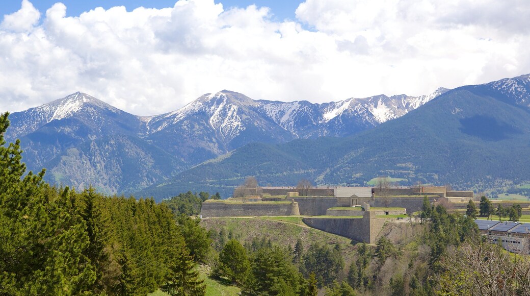 Font-Romeu-Odeillo-Via som omfatter fredfyldte omgivelser og bjerge