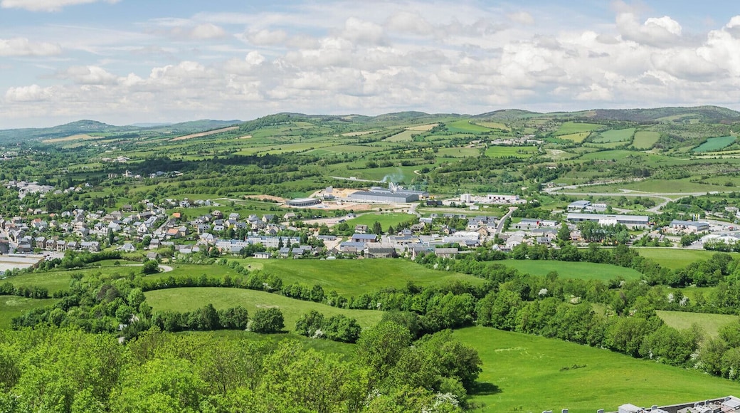 NOTE: This image is a panorama consisting of multiple frames that were merged or stitched in software. As a result, this image necessarily underwent some form of digital manipulation. These manipulations may include blending, blurring, cloning, and color and perspective adjustments. As a result of these adjustments, the image content may be slightly different than reality at the points where multiple images were combined. This manipulation is often required due to lens, perspective, and parallax distortions.