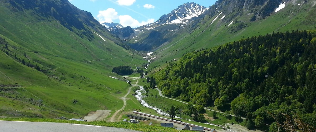La vallée de l'Escoubous, perpendiculaire à celle du Bastan