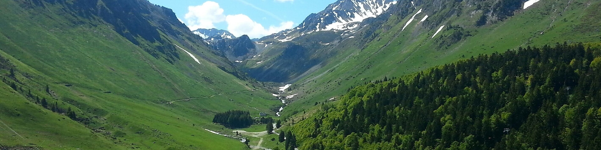 La vallée de l'Escoubous, perpendiculaire à celle du Bastan