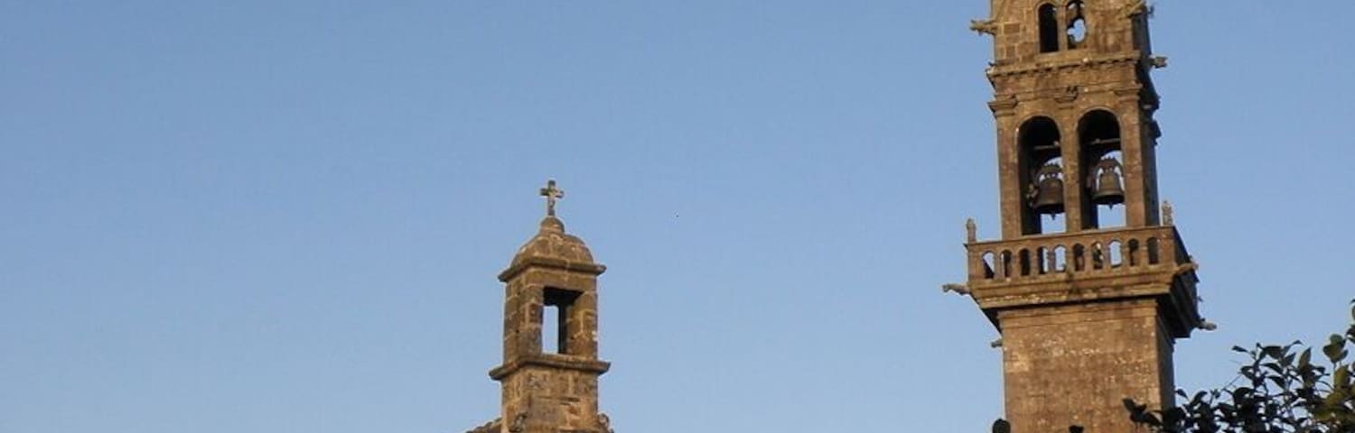 This building is classé au titre des Monuments Historiques. It is indexed in the Base Mérimée, a database of architectural heritage maintained by the French Ministry of Culture, under the reference PA00090213 .