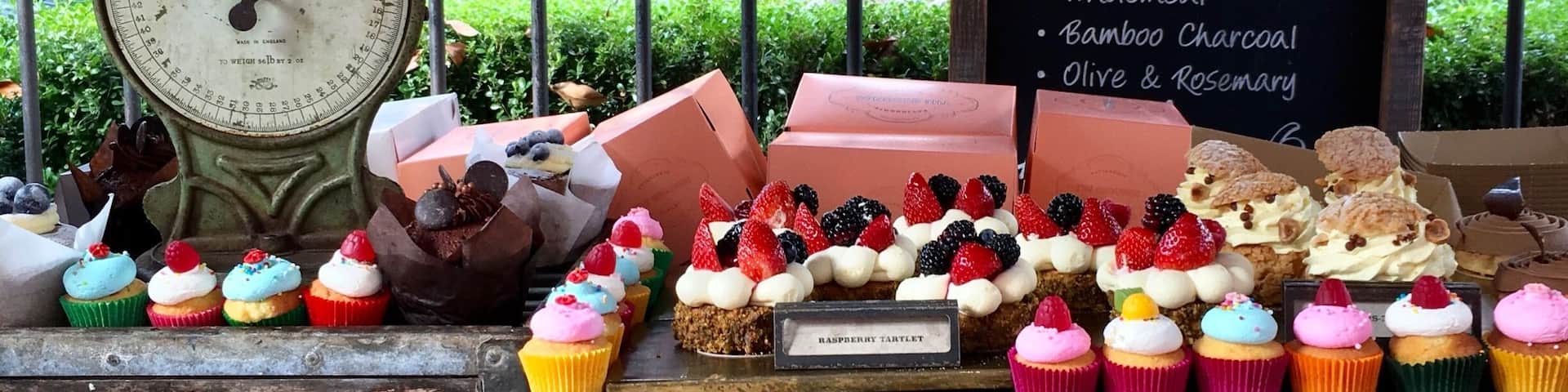 Sweets for my sweet.
#dessert #pastry #sydney #cafe #food #LifeAtExpedia