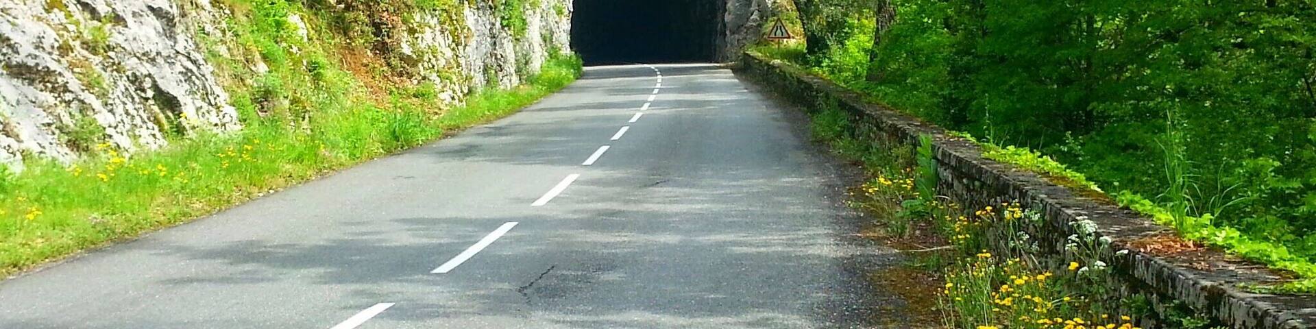 Tunnel dans la vallée du Lot