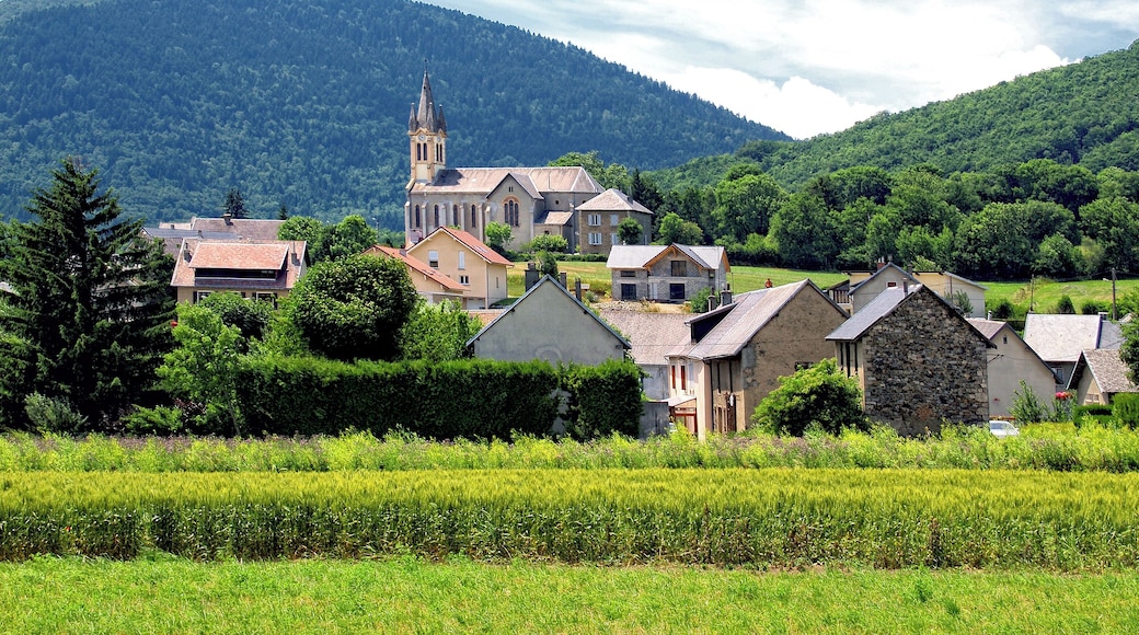 Pierre-Châtel Hameau de Feyteny
