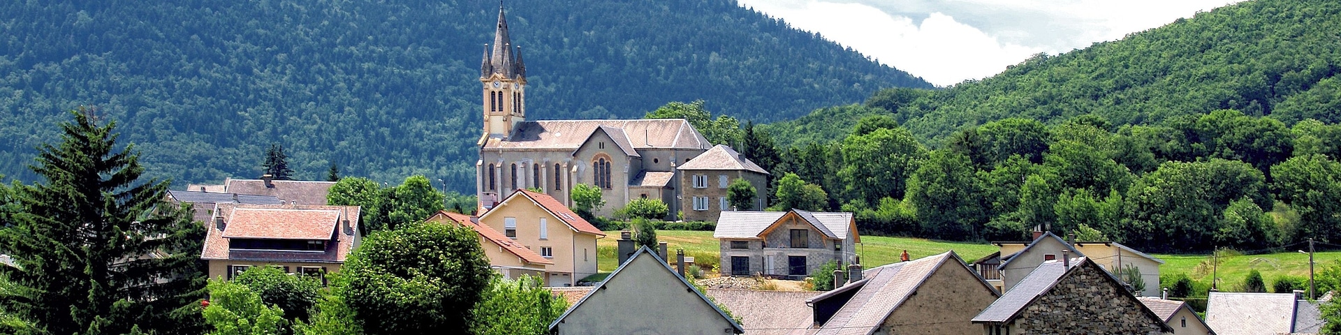Pierre-Châtel Hameau de Feyteny