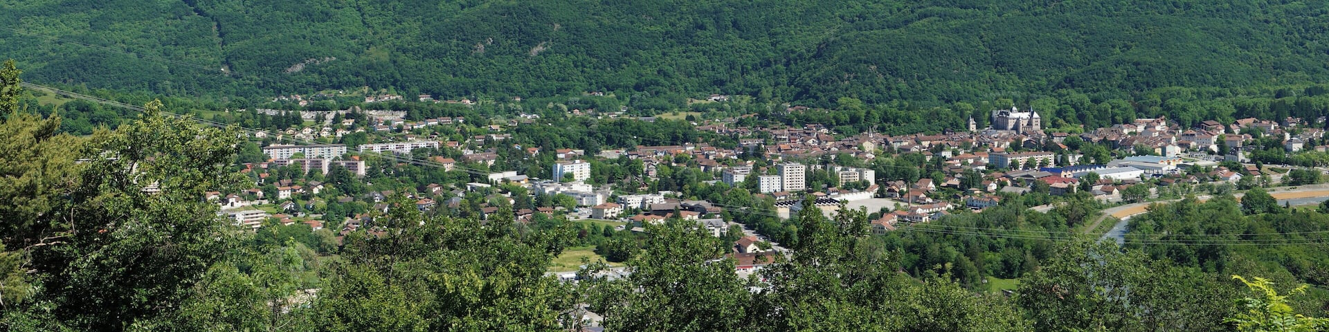 Vizille vue du chemin de la Croix de la Vue à Montchaboud