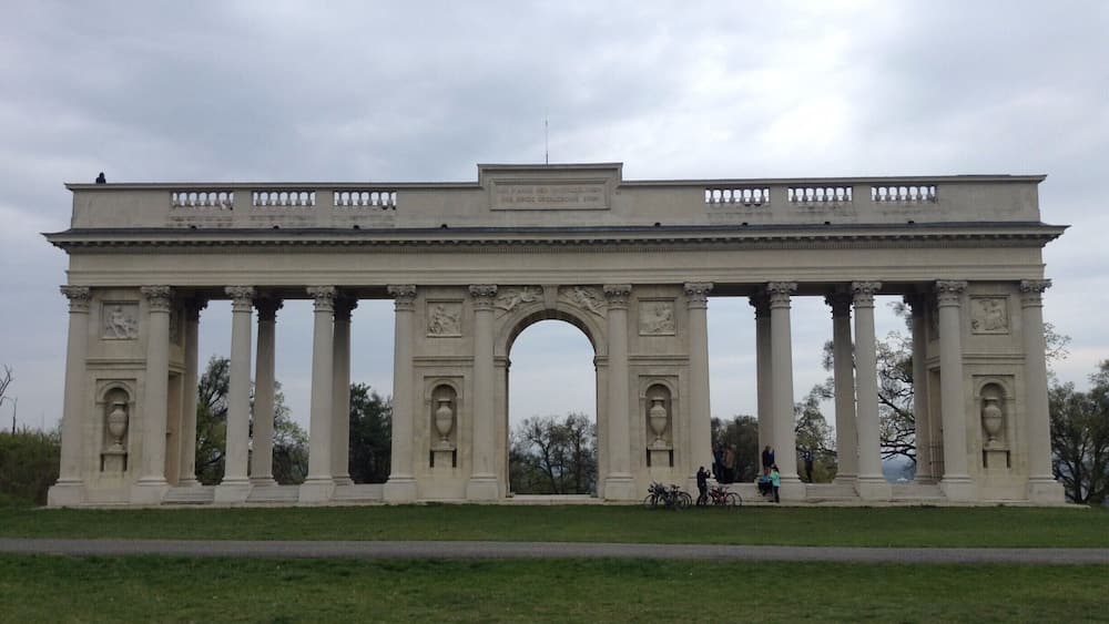 This neoclassical colonnade built in the 19th century, is situated 2.5 km from Valtice, near the Czech-Austrian border.
Serves as a lookout platform - great views of surrounding area, which forms the Valtice-Lednice Cultural Landscape, inscribed on the list of UNESCO World Heritage Sites in 1996.
#UNESCO #architecture